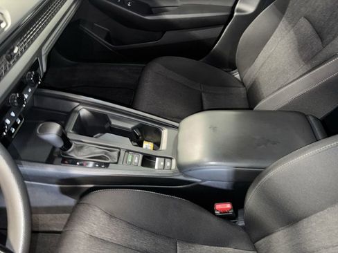 Certified 2023 Honda Accord EX image 28