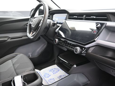 New 2027 Chevrolet Bolt LT FWD image 27
