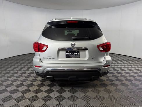 Used 2020 Nissan Pathfinder SV image 8