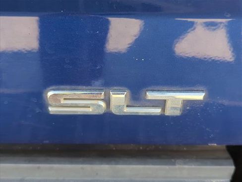 Used 2014 GMC Sierra 1500 SLT w/ SLT Crew Cab Value Package AWD/4WD image 23
