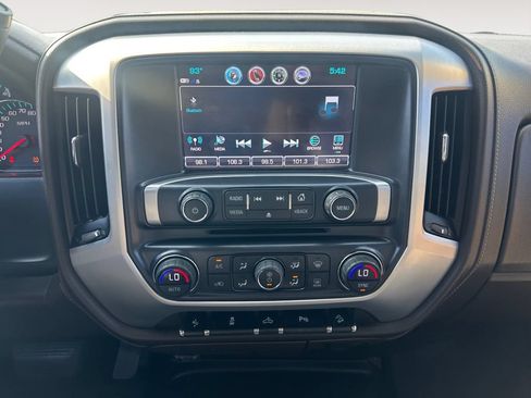 Used 2018 GMC Sierra 1500 SLE w/ SLE Value Package AWD/4WD image 11