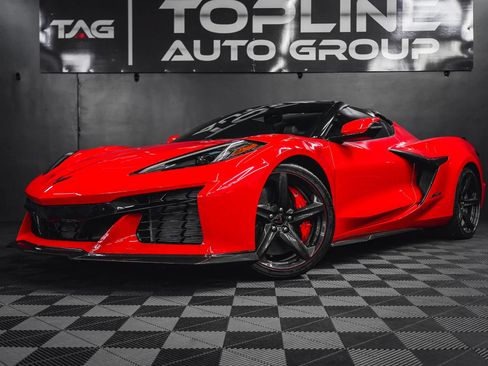 Used 2024 Chevrolet Corvette Z06 RWD image 3