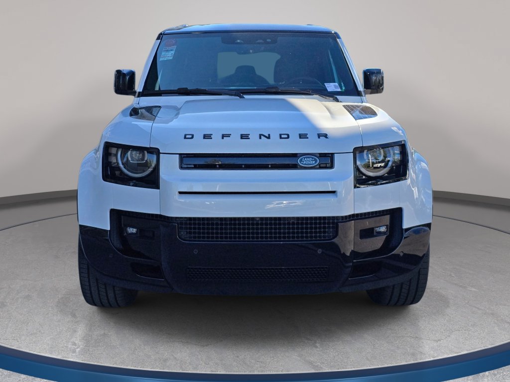 New 2026 Land Rover Defender 110 X-Dynamic SE AWD/4WD image 2