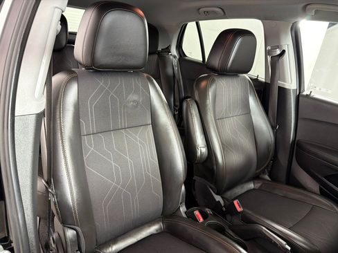 Used 2020 Chevrolet Trax LT w/ Driver Confidence Package image 23