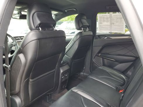 Used 2018 Lincoln MKC Premiere image 10
