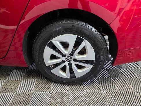 Used 2017 Toyota Prius Three FWD image 36