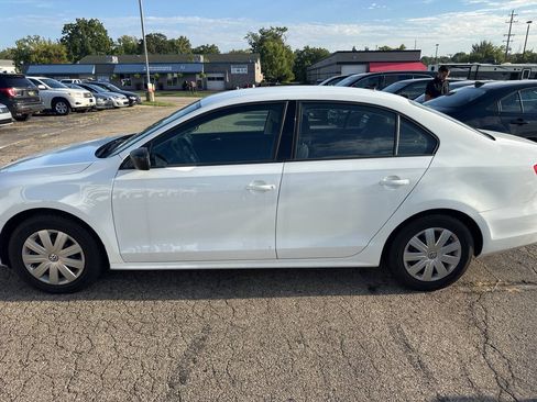 Used 2015 Volkswagen Jetta S FWD image 2