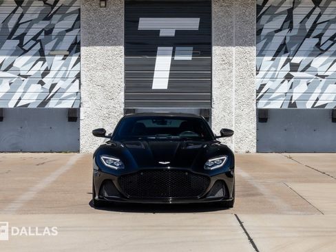 Used 2020 Aston Martin DBS Superleggera RWD image 3