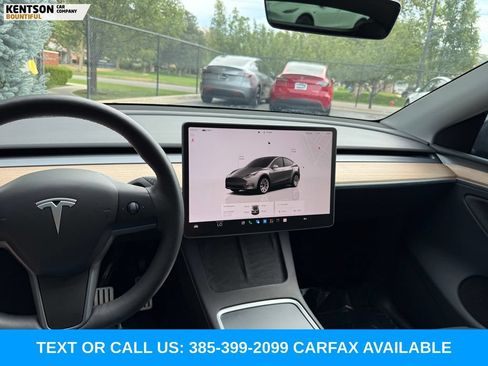 Used 2024 Tesla Model Y Performance AWD/4WD image 16