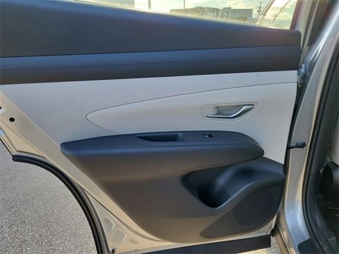 New 2026 Hyundai Tucson SEL image 15