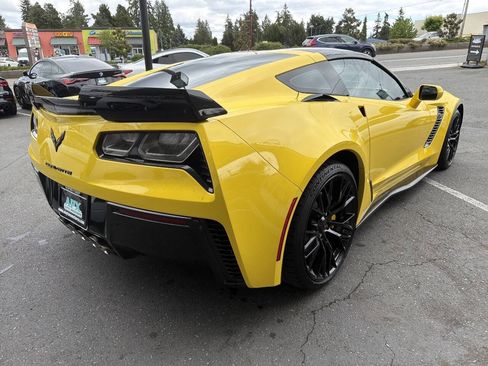 Used 2017 Chevrolet Corvette Z06 RWD image 9