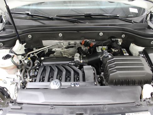 Used 2018 Volkswagen Atlas SE image 43