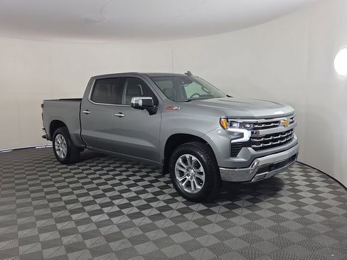 Used 2026 Chevrolet Silverado 1500 LTZ AWD/4WD image 9