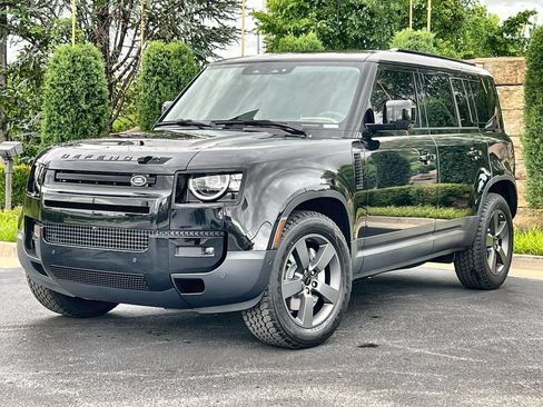 Used 2026 Land Rover Defender 110 S AWD/4WD image 1