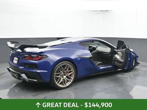 Used 2025 Chevrolet Corvette Z06 w/ Z07 Performance Package image 57