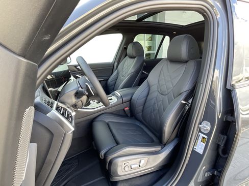 New 2026 BMW X5 sDrive40i w/ M Sport Package image 11