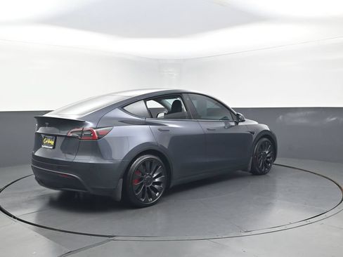 Used 2023 Tesla Model Y Performance AWD/4WD image 39