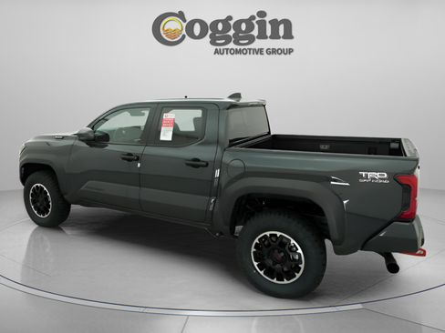 New 2026 Toyota Tacoma TRD Off-Road AWD/4WD image 8