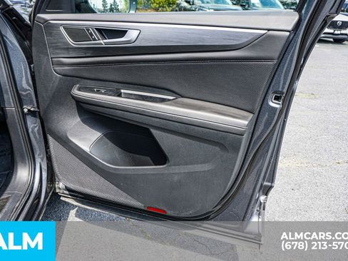 Used 2025 Volkswagen Atlas Cross Sport SE image 54