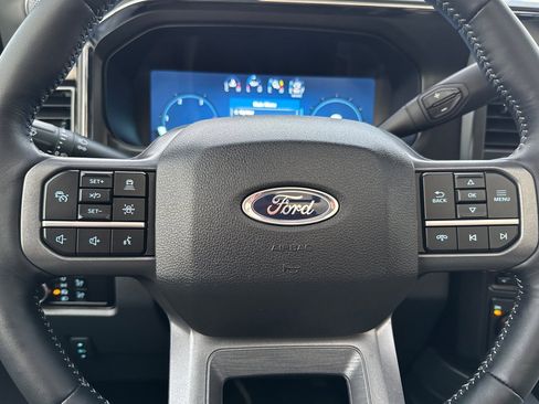 Used 2024 Ford F250 Lariat w/ Lariat Ultimate Package image 23