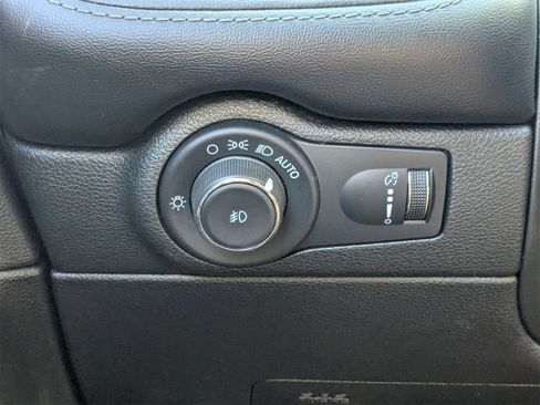 Used 2022 Dodge Durango GT image 30