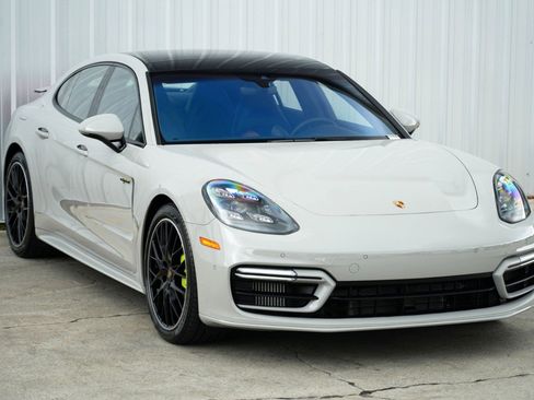 Used 2022 Porsche Panamera 4S w/ Premium Package image 61