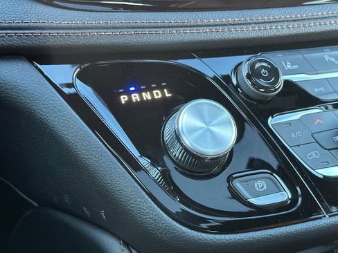 New 2026 Chrysler Pacifica Pinnacle image 24