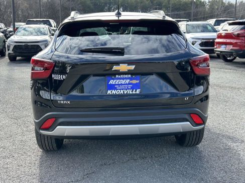 New 2026 Chevrolet Trax LT w/ Driver Confidence Package image 4