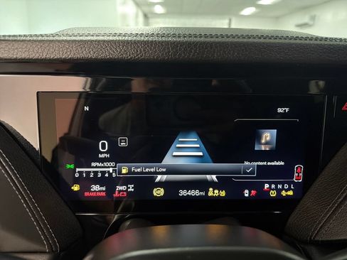 Used 2025 GMC Yukon Denali w/ Sun & Power Step Package AWD/4WD image 17