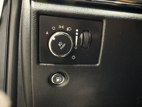 Used 2020 Jeep Grand Cherokee Limited w/ Trailer Tow Group IV AWD/4WD image 23