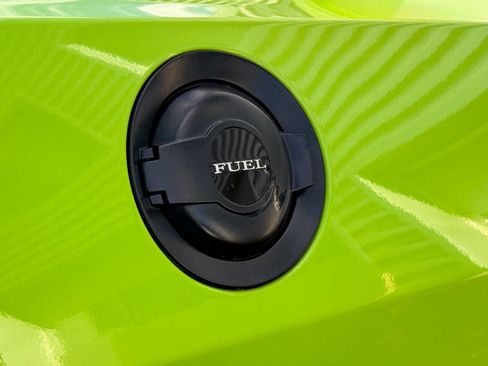 Used 2015 Dodge Challenger R/T Plus image 27