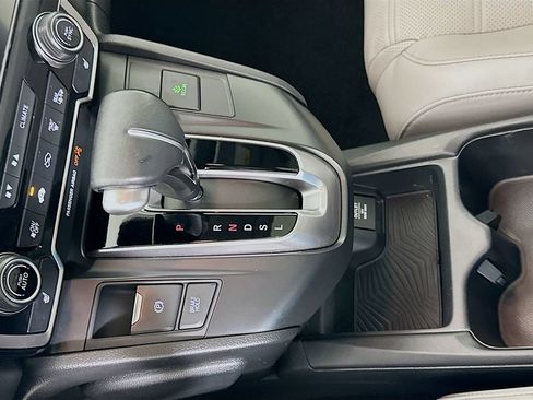 Used 2019 Honda CR-V EX-L image 16