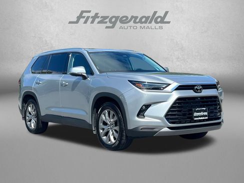 Used 2024 Toyota Grand Highlander AWD image 1
