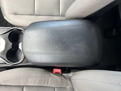 Used 2017 Hyundai Santa Fe Sport FWD image 27