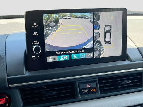 Used 2024 Honda Pilot Elite image 14