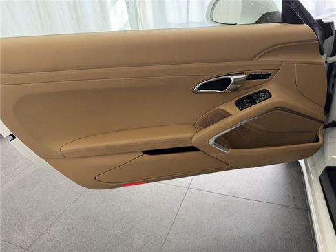 Used 2015 Porsche 911 Carrera image 15