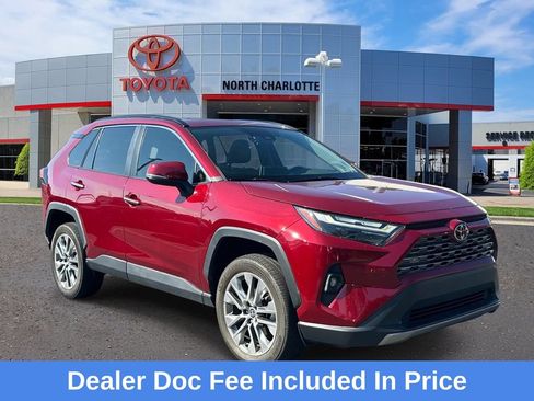 Used 2022 Toyota RAV4 Limited w/ Limited Grade Weather Package FWD image 1