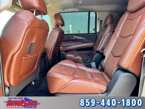 Used 2020 Cadillac Escalade ESV Premium Luxury AWD/4WD image 19