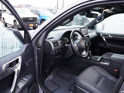 Used 2023 Lexus GX 460 Premium w/ Premium Plus Package image 15