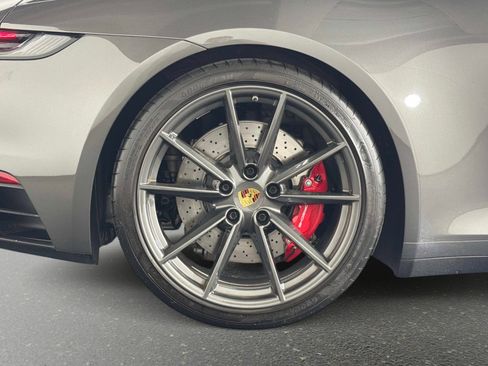 Used 2022 Porsche 911 Targa 4 GTS AWD/4WD image 19