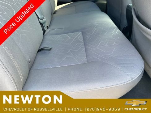 Used 2018 Toyota Tacoma TRD Off-Road w/ Technology Package RWD image 28