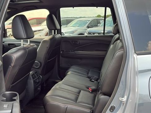 Used 2023 Honda Passport TrailSport image 23