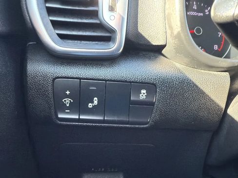 Used 2018 Kia Sportage EX image 15
