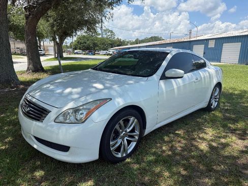 Used 2009 INFINITI G37 Journey w/ Premium Pkg RWD image 1