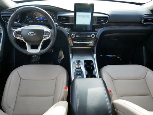 Certified 2023 Ford Explorer Limited w/ Limited Technology Package image 13