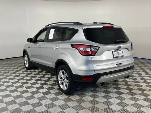 Used 2018 Ford Escape SE FWD image 22
