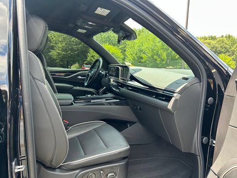 Used 2023 Cadillac Escalade Sport w/ Touring Package RWD image 41