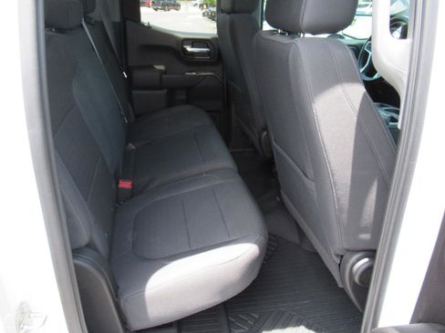 Used 2021 Chevrolet Silverado 1500 LT AWD/4WD image 32