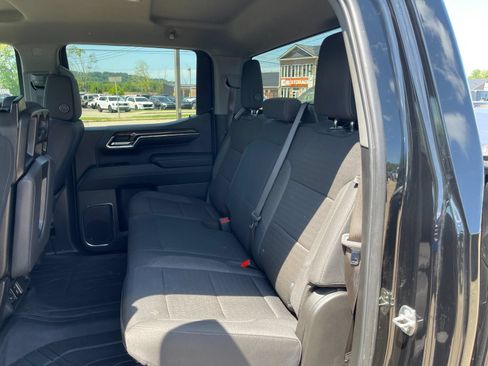 Used 2024 Chevrolet Silverado 1500 LT w/ Z71 Off-Road Package AWD/4WD image 13