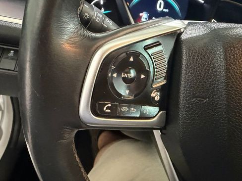 Used 2017 Honda Civic Touring image 15